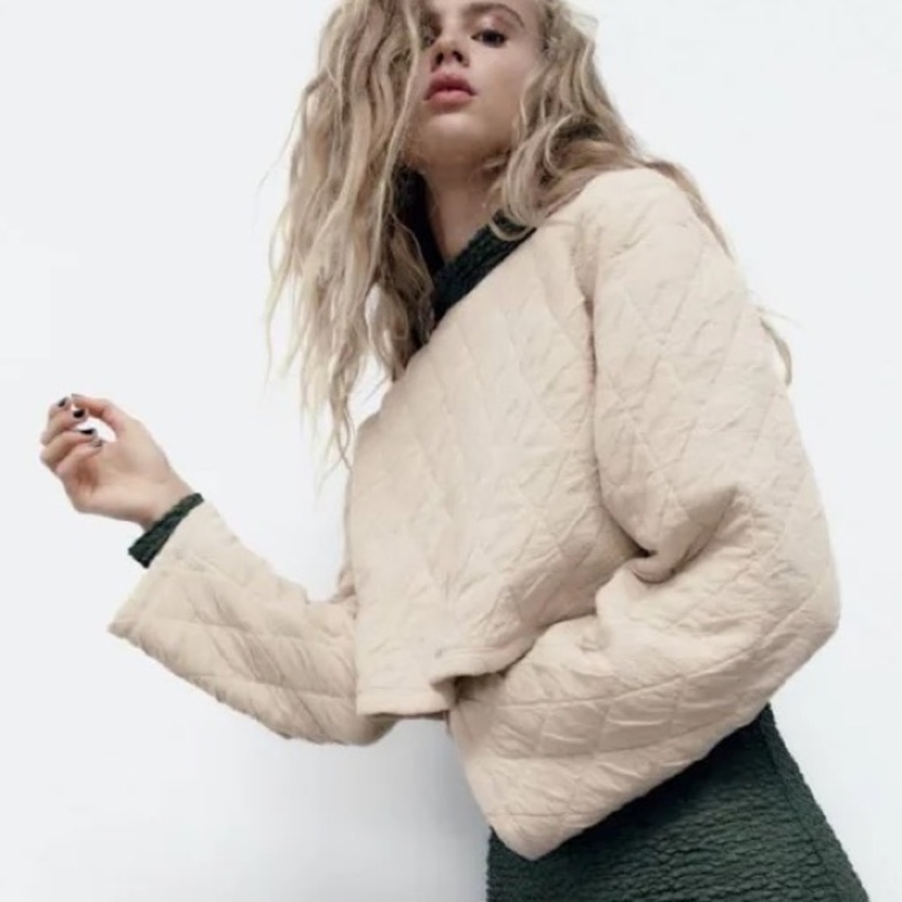 Zara quilted cropped sweatshirt